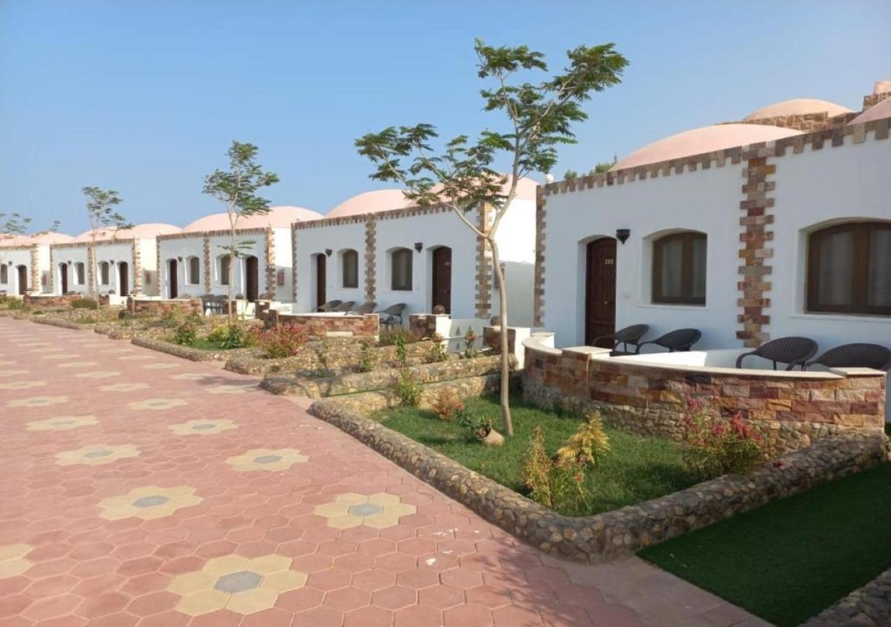 Dolphin Continental Hotel El Qoseir Экстерьер фото