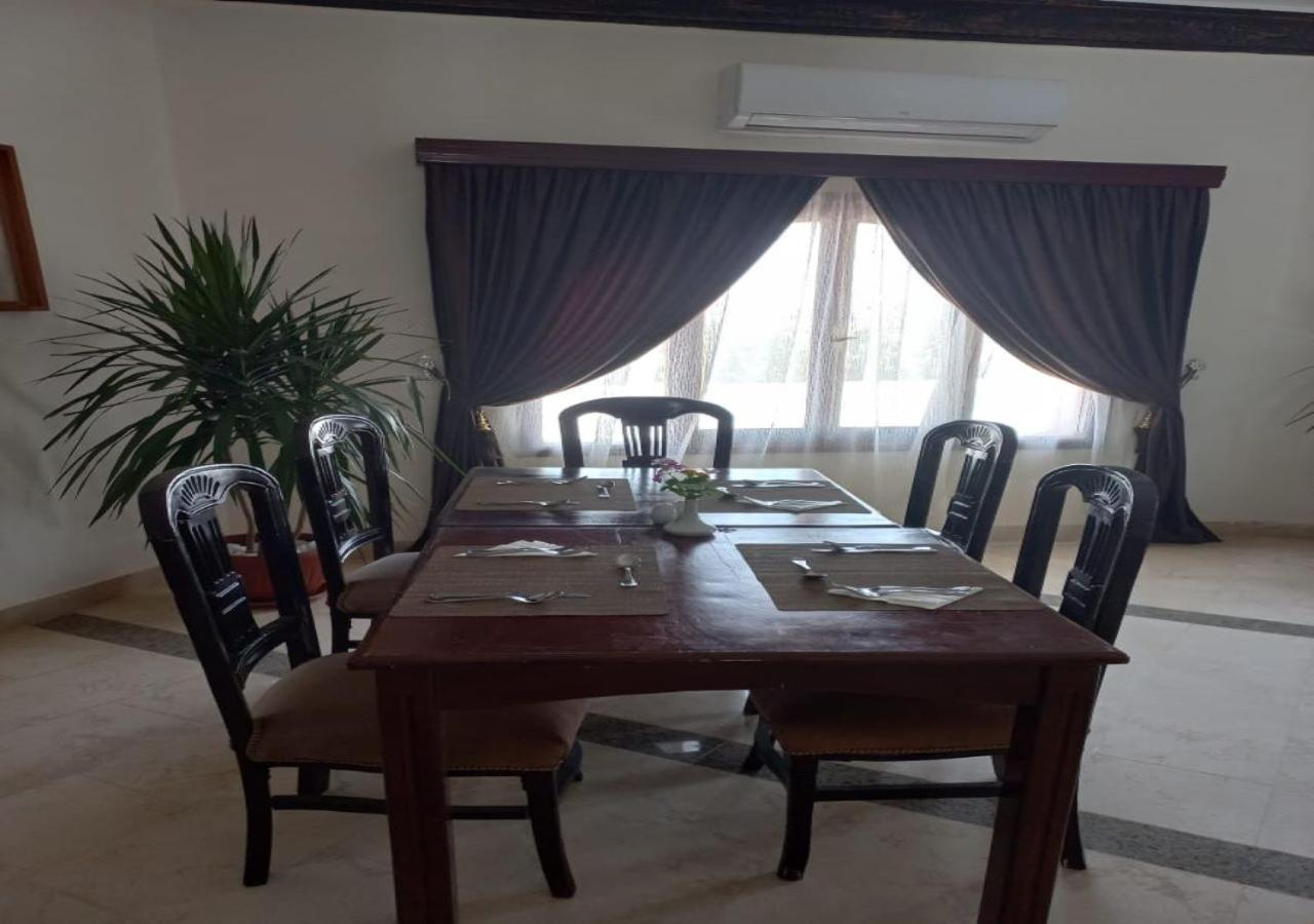 Dolphin Continental Hotel El Qoseir Экстерьер фото