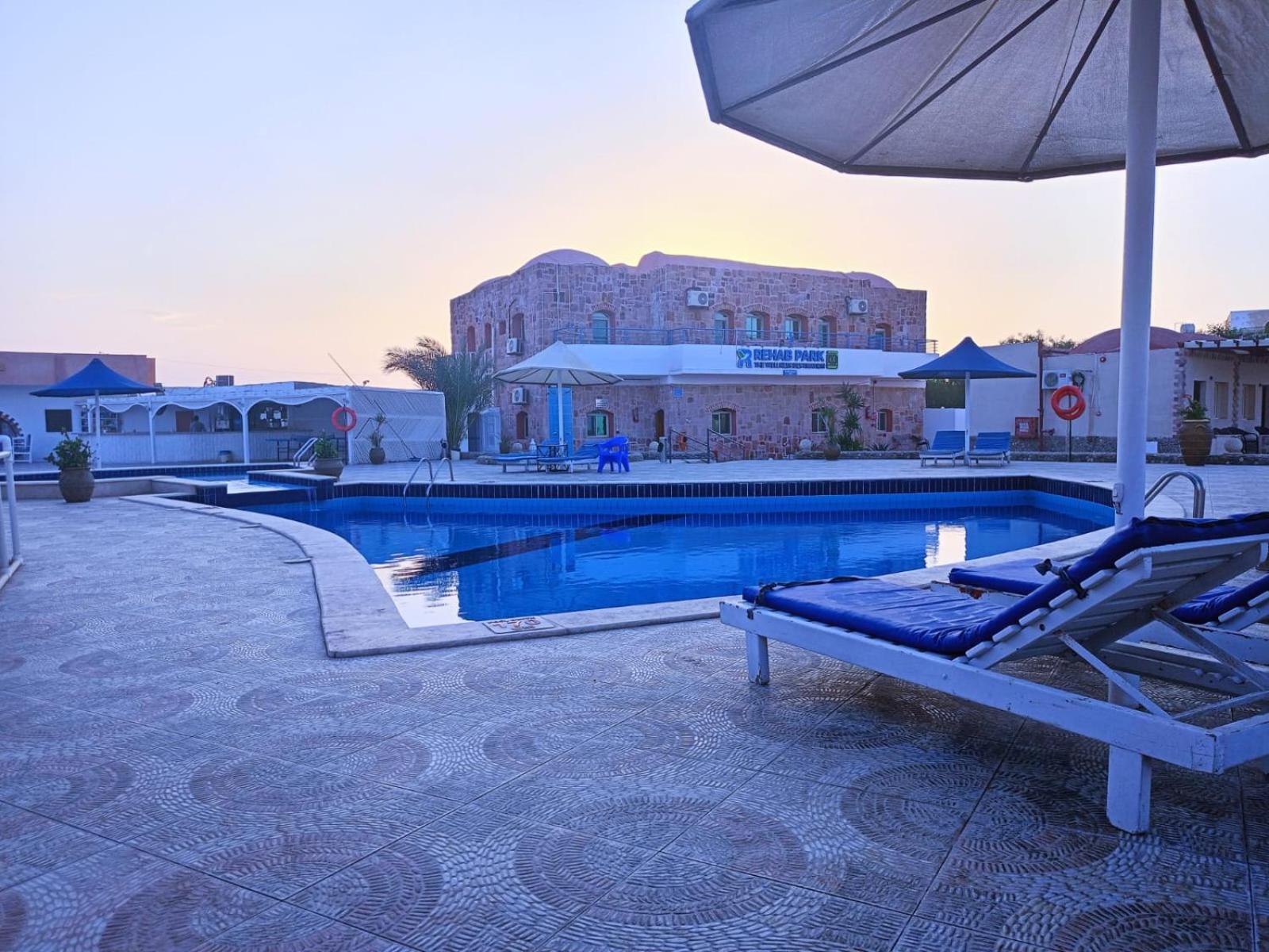 Dolphin Continental Hotel El Qoseir Экстерьер фото