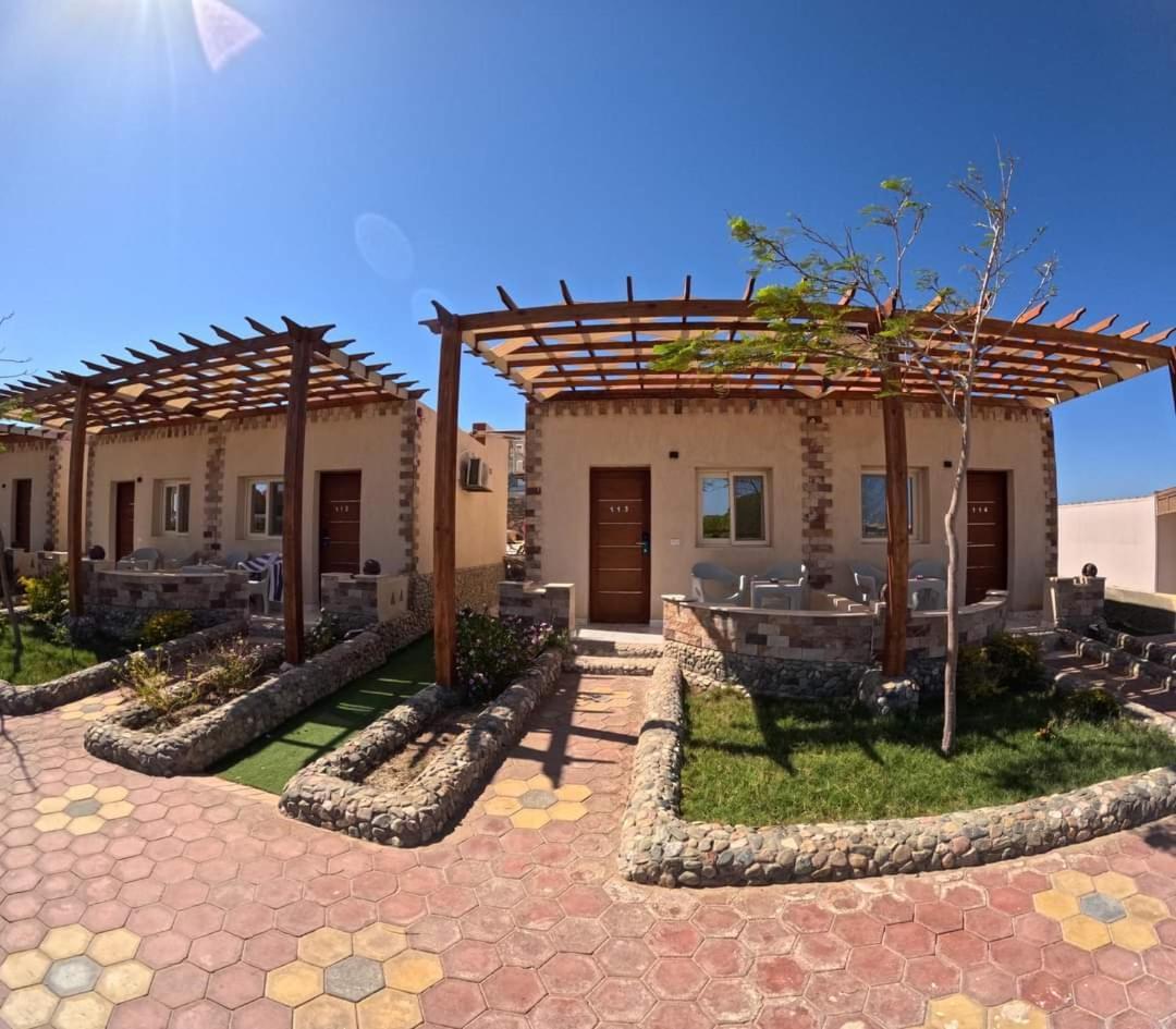 Dolphin Continental Hotel El Qoseir Экстерьер фото